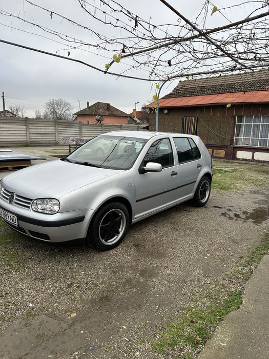 De vanzare Golf 4