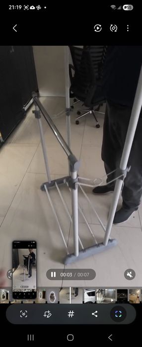 Продам вешалку для одежды