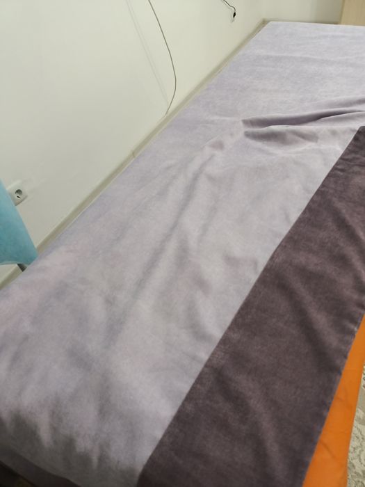 Продаете  шторы, разные.