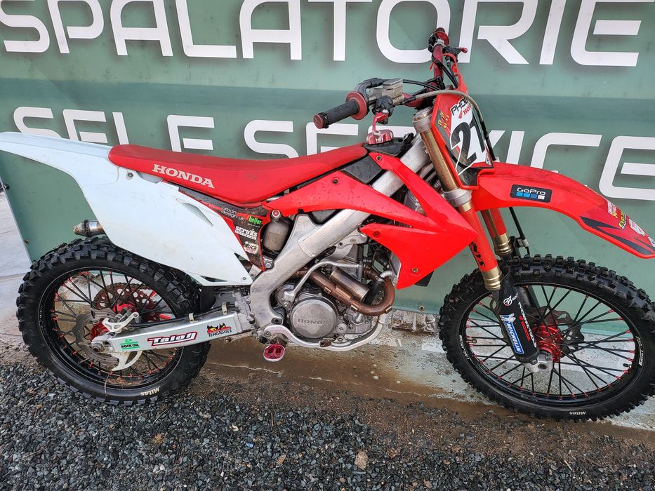 Vand sau schimb Honda vrd 250r