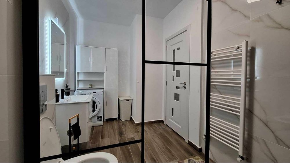 Garsoniera tip studio de vanzare