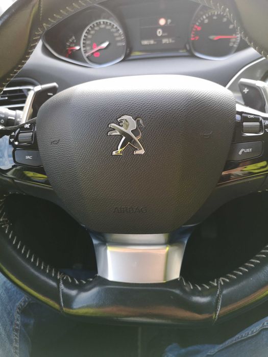 Продавам Пежо 308