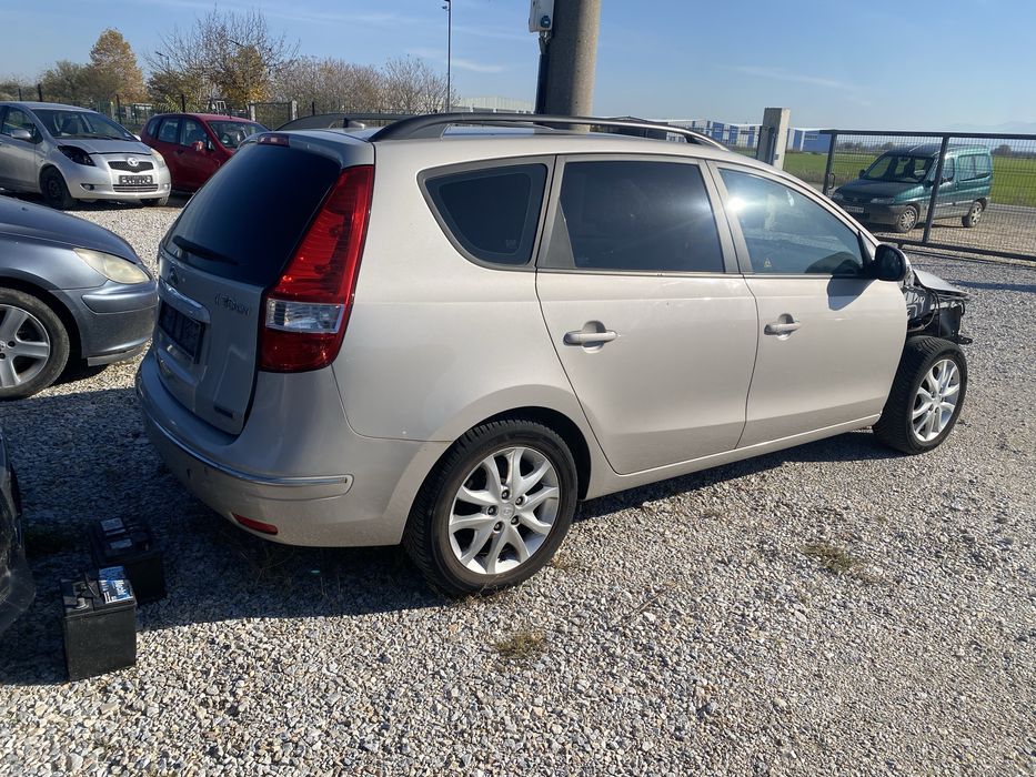 Хюндай и30 1.6 дизел 90кс на части 1.6 crdi