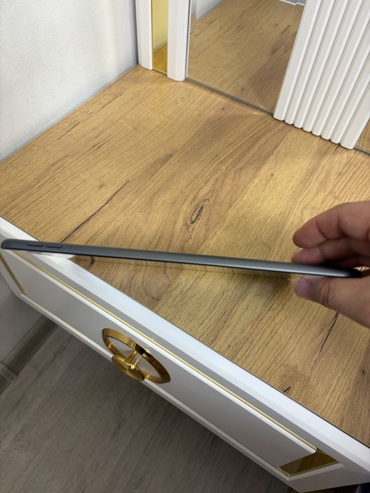 Ipad 7 32 GB LLA 98% Battery