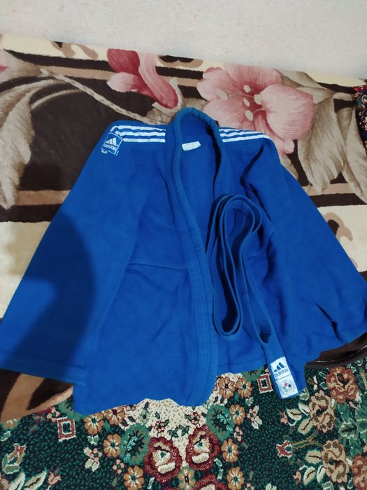 yanggi kimano sotiladi