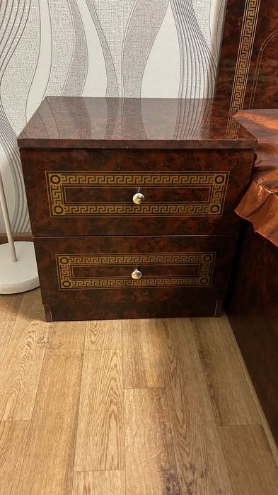 Спальный гарнитур