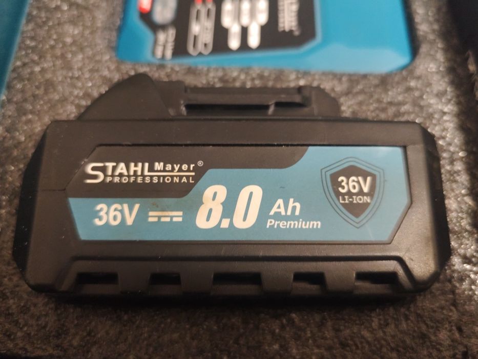 Гайковверт Stahl Maier DTW285 850N/m 36v /8A батерии 2бр.
