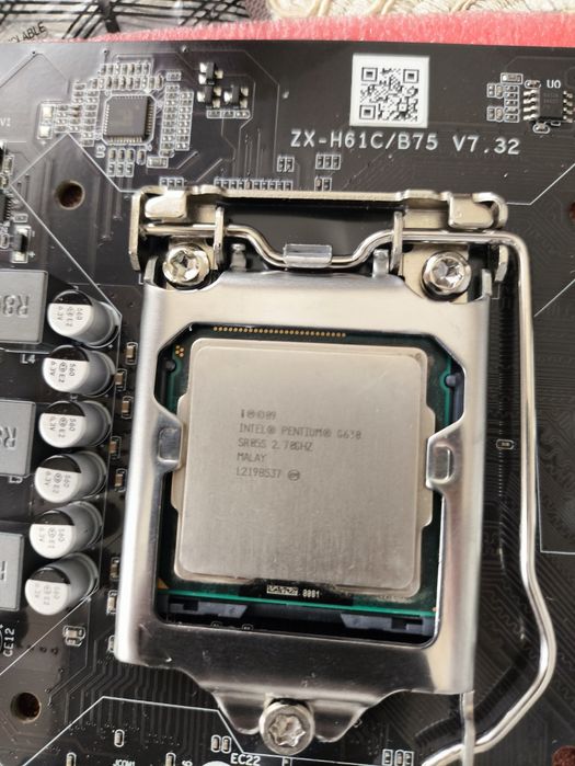 H 61 materinskaya plata va Intel Pentium G 630 2.70 hz