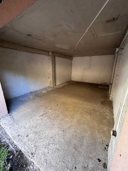 Гараж в квартал Редута