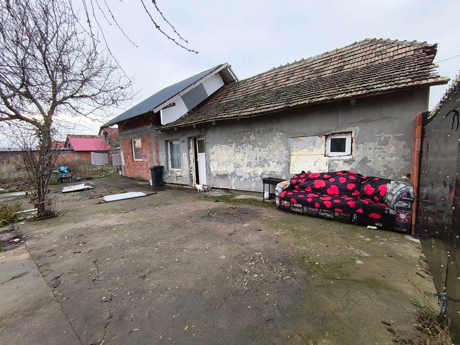 Casă de vânzare Pesac