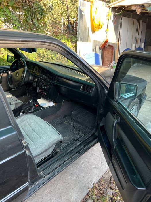 Продается Мерседес 190