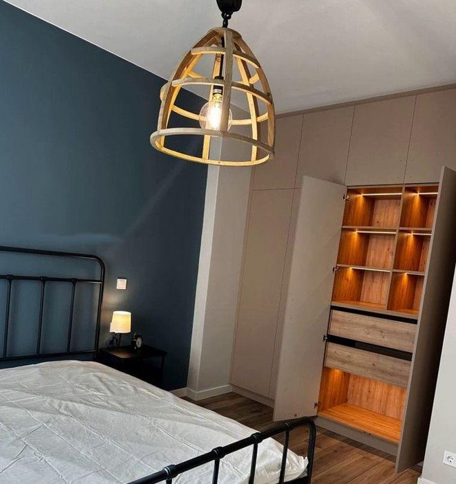 Дава се под наем Тристаен апартамент в София, Център - 70 кв.м за 1330 € - Снимка #4