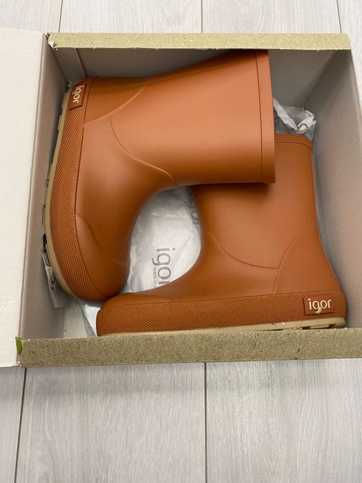 Ботуши на марката Igor