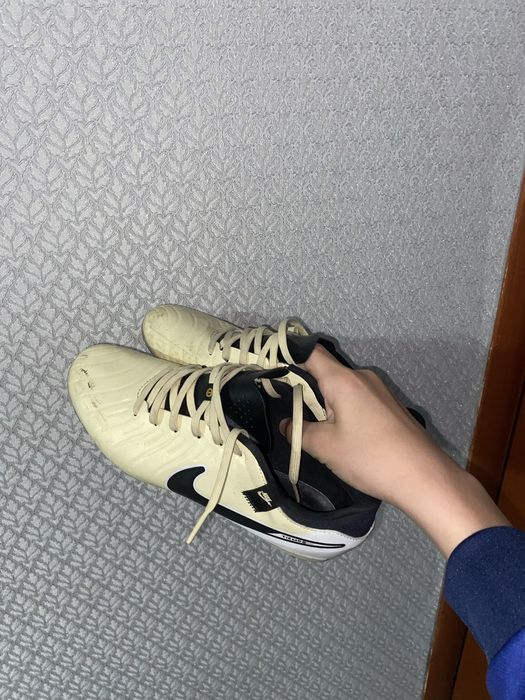 Бутсы найк темпо