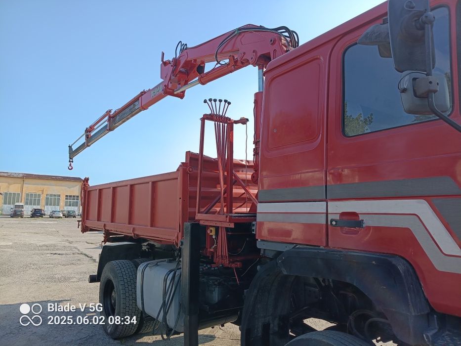 MAN 19422 4x4 тристранен самосвал с кран