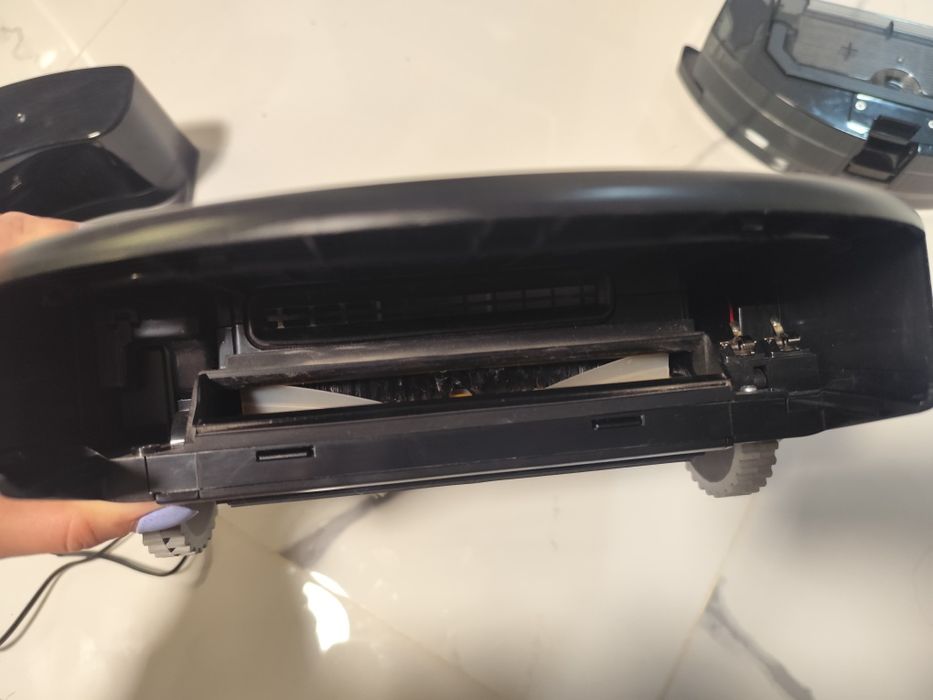 Прахосмукачка робот Rovus