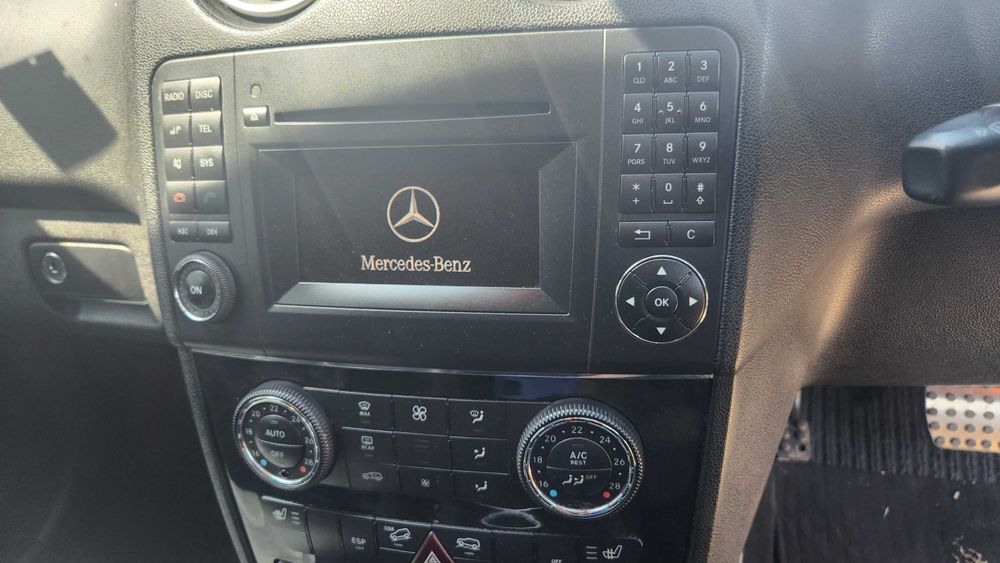 Navigatie mica A1648705894 player Mercedes ML W164 ML320 ML350 ML420