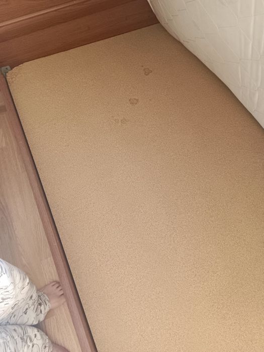 Кровать с матрасом