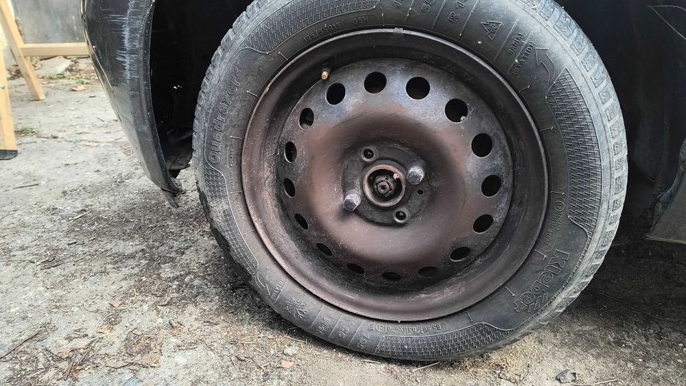 Продавам зимни гуми 195/65/15