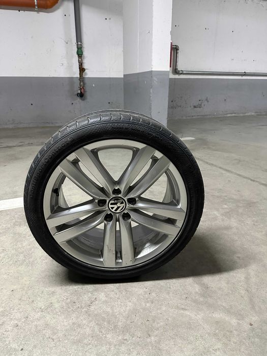 Jantă VW 18 inch Kansas echipată cu anvelopă Continental 235/40/18