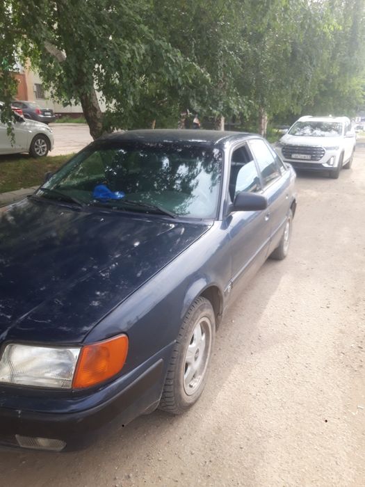 Ауди 100 с4 2.0 седан