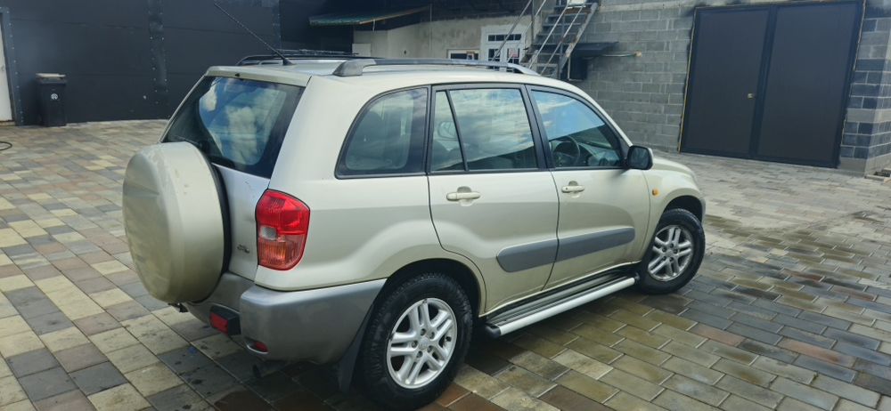 Toyota rav4 2003