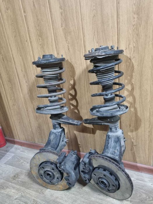 Стойка на АУДИ А6 С4