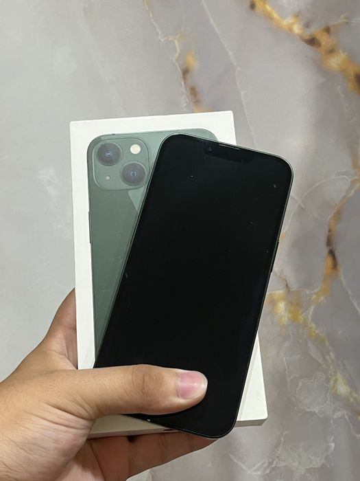 Продам iPhone 13