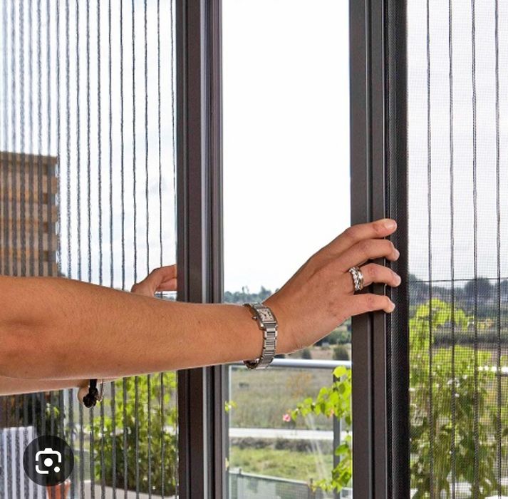 Москитные сетки Плессе