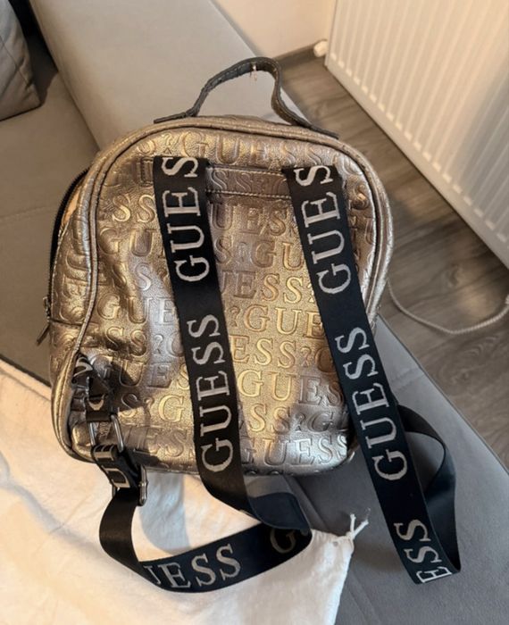 Rucsac Guess gri