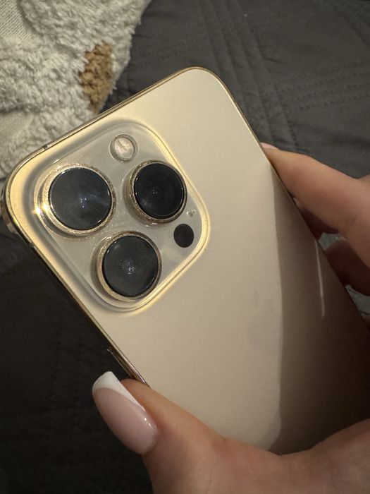 Продавам iPhone 13 Pro – отличен!