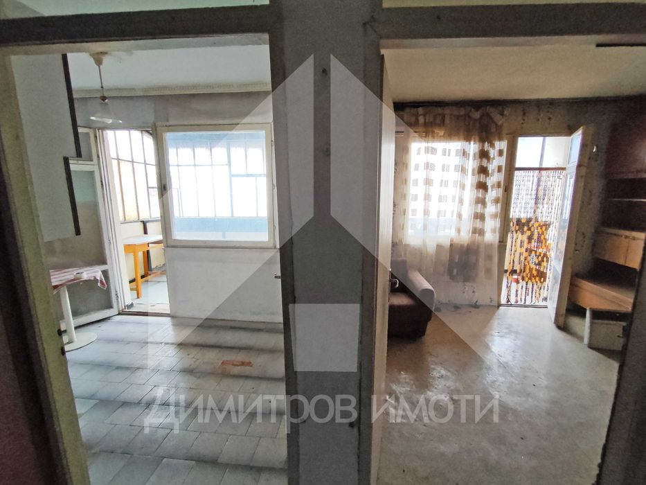 Продава се Едностаен апартамент в Нови пазар - 42 кв.м за 786 €/кв.м - Снимка #13