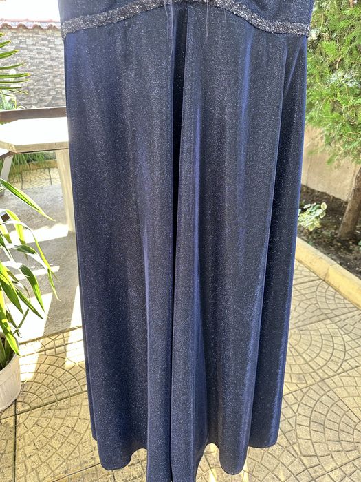 Официална рокля с цип и корсет