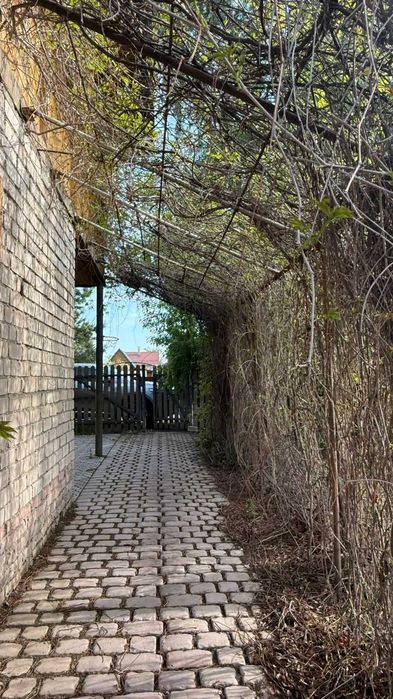 Продажа дачного участка на берегу старицы.