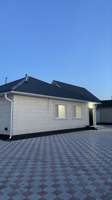 Коттедж 2 уровня с баней