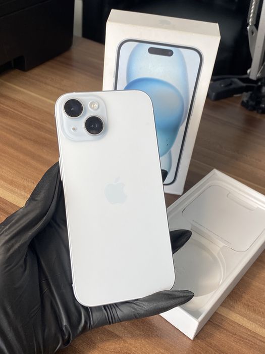 iPhone 15 • 128 GB • Blue