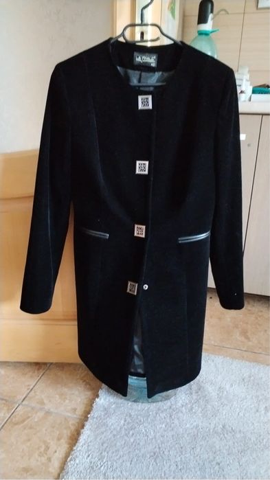Palton marimea 40
