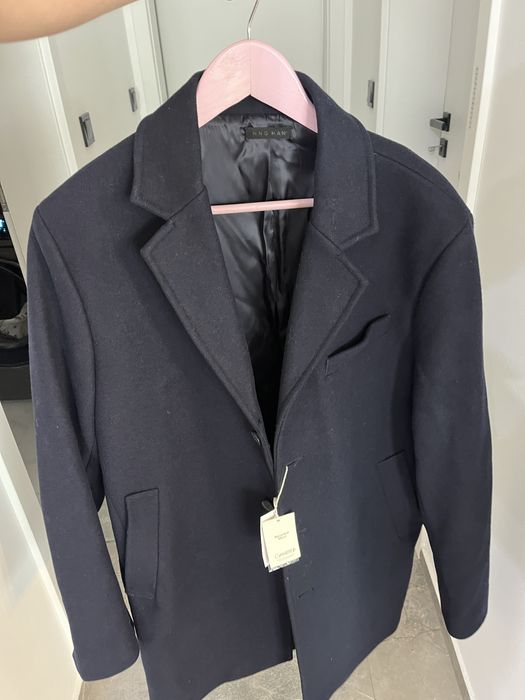 Чисто ново мъжко палто Mango XL