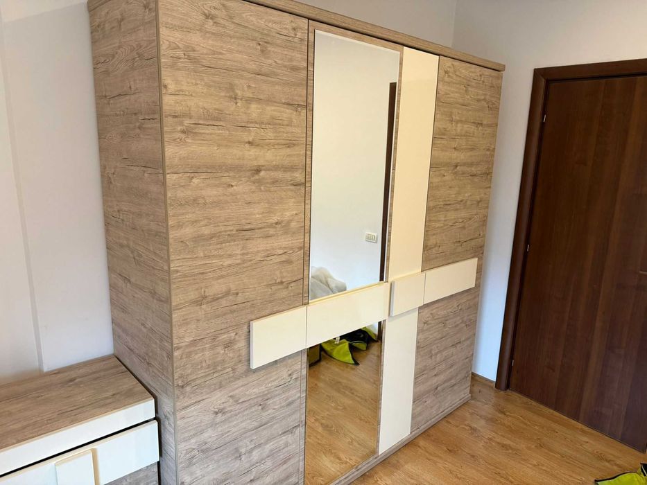 Sifonier cu sertare si usi; Dulap oglinda; Dressing rafturi 215x205 cm