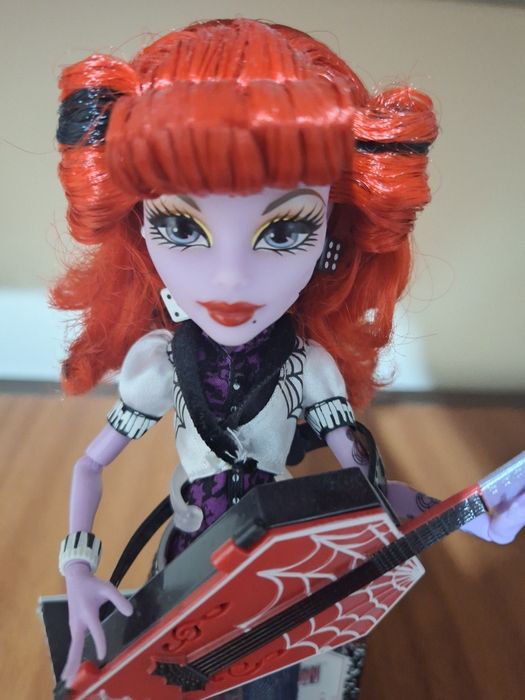 Оперетта репро Monster high