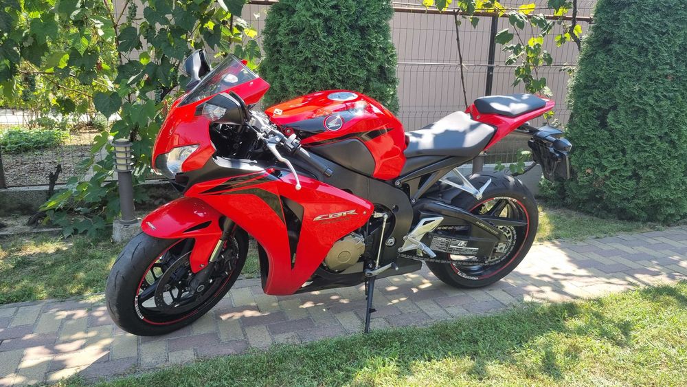 Honda CBR 1000rr fireblade