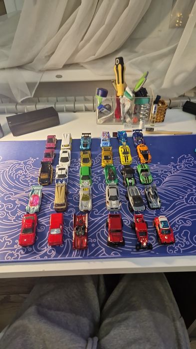 Машинки хот вилс(hot wheels)