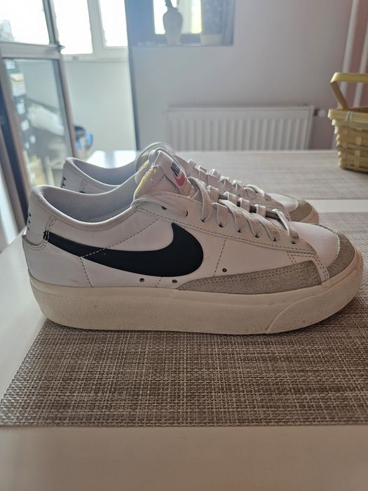 Adidași din piele Nike Blazer 38
