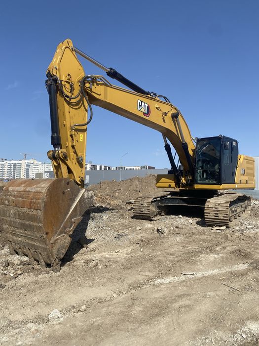 Услуга аренда гусеничного экскаватора