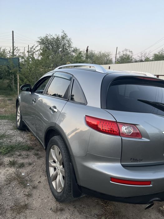 Infiniti fx35