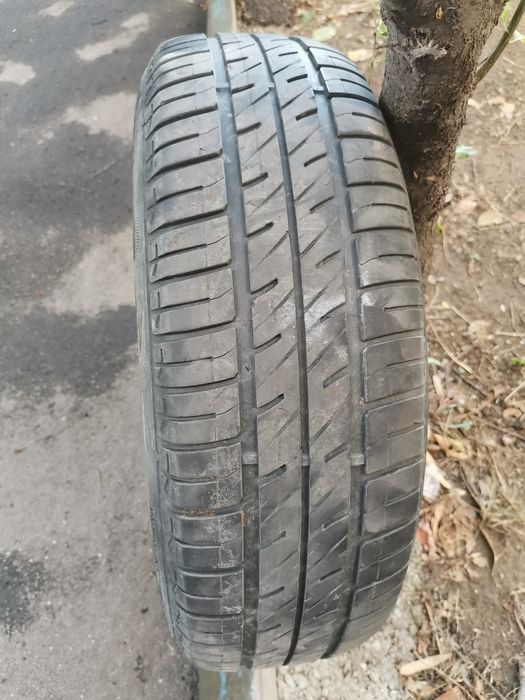 Anvelope vară Debica 175/70 R14 84T cu jante tablă