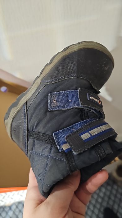 Отдам даром детскую обувь