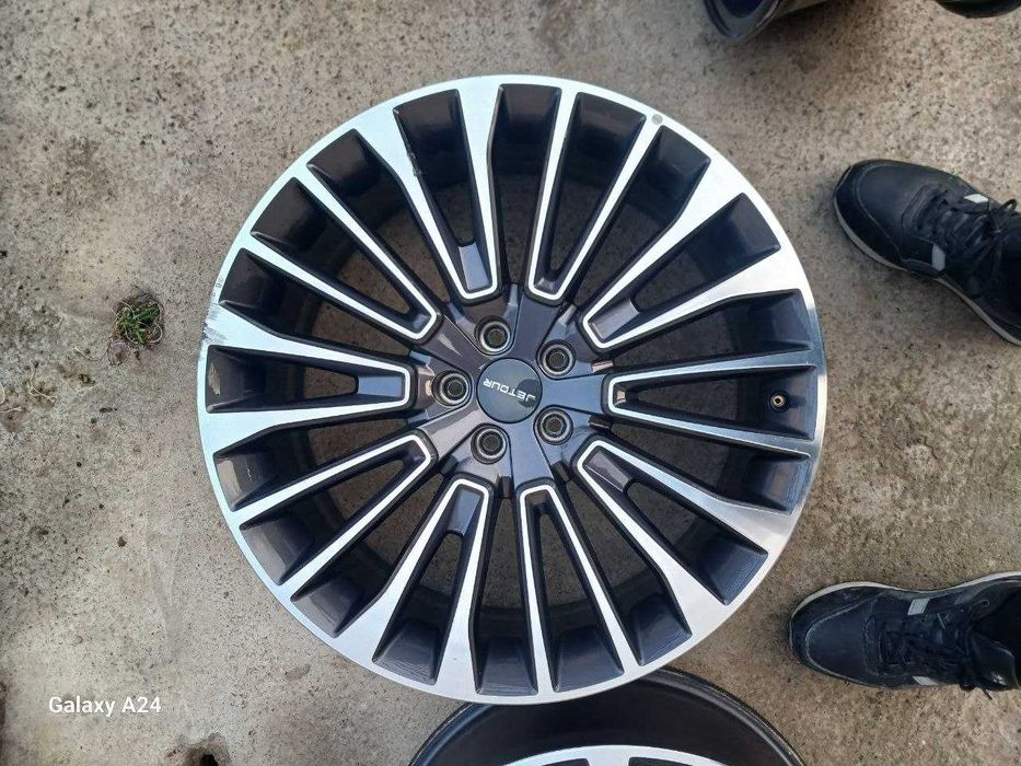 Jetour X90 diska sotiladi