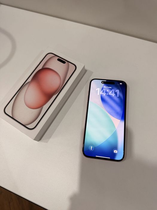 Iphone 15 plus розового цвета