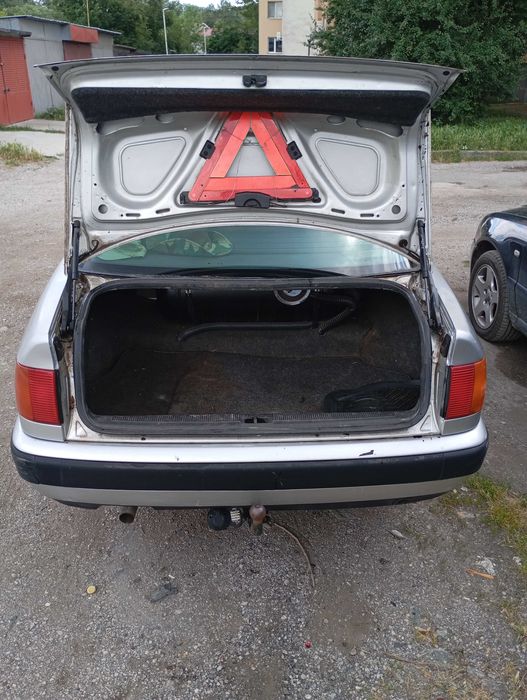 Продавам Audi 100 (4A, C4) 2. 3 E, 133 к. с.